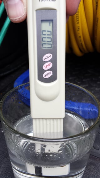 Handheld TDS meter testing product water